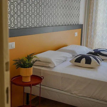 Feel - Mille Konukevi *